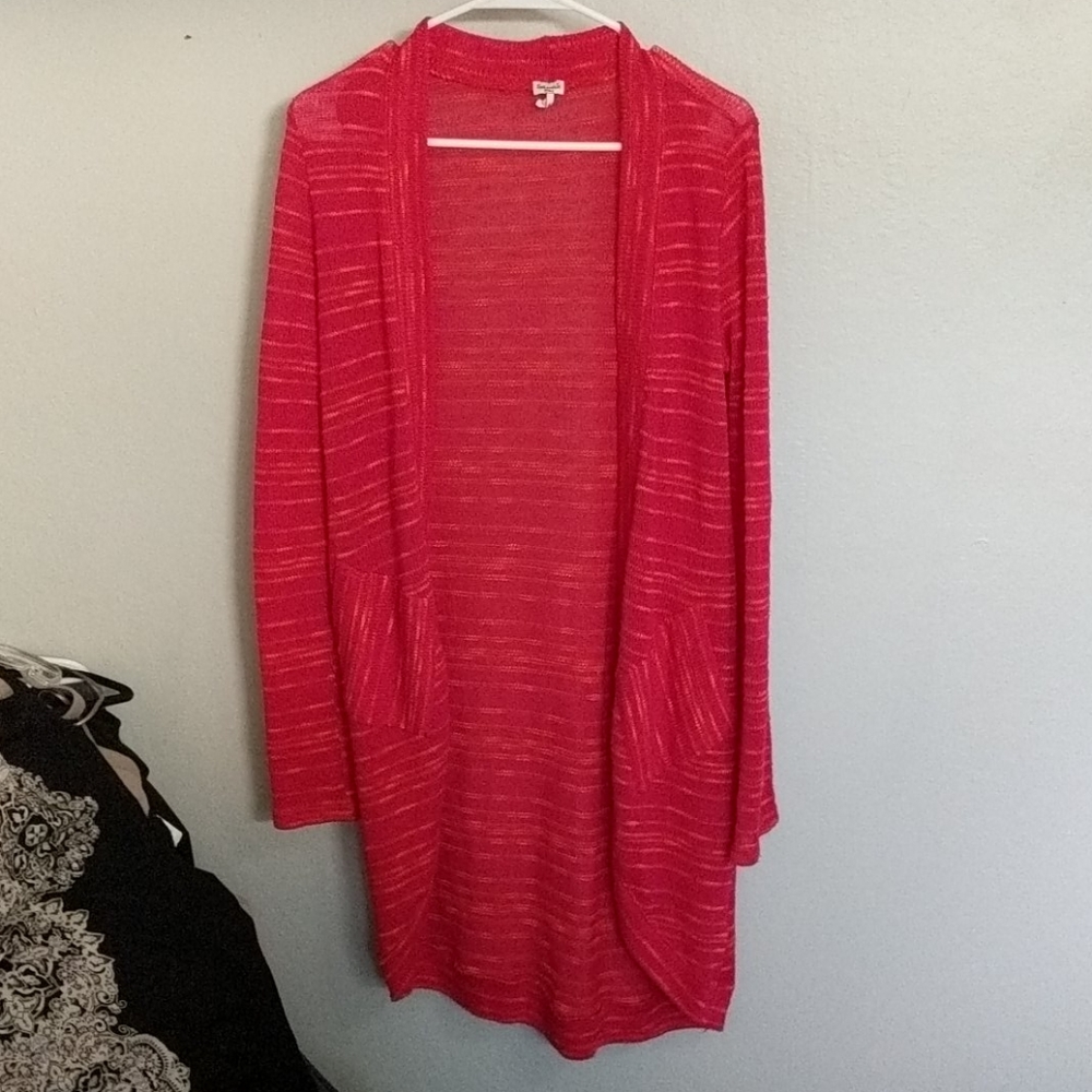 Bright pocket duster small hole right sleeve pic